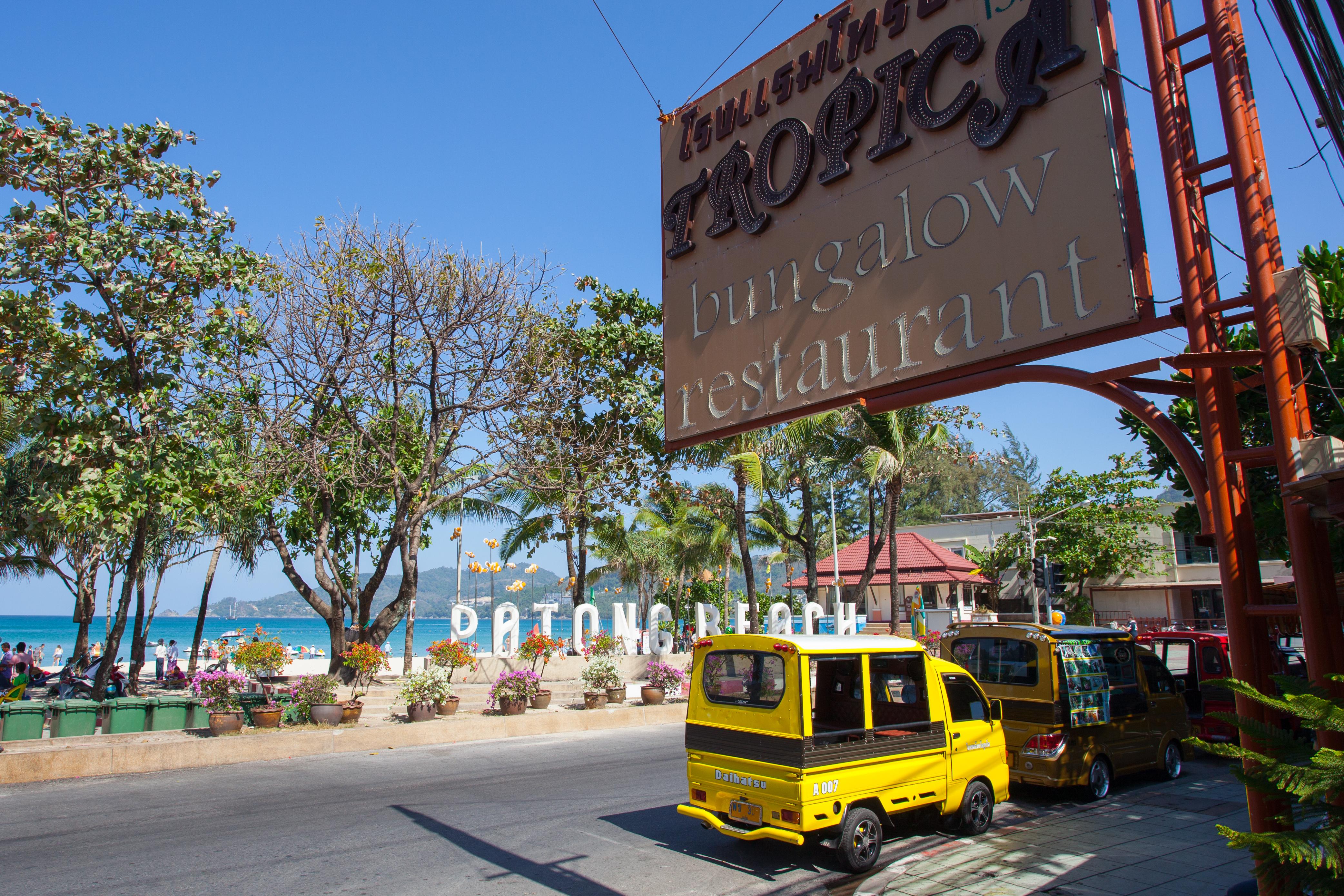 Tropica Bungalow Beach Hotel Patong Buitenkant foto