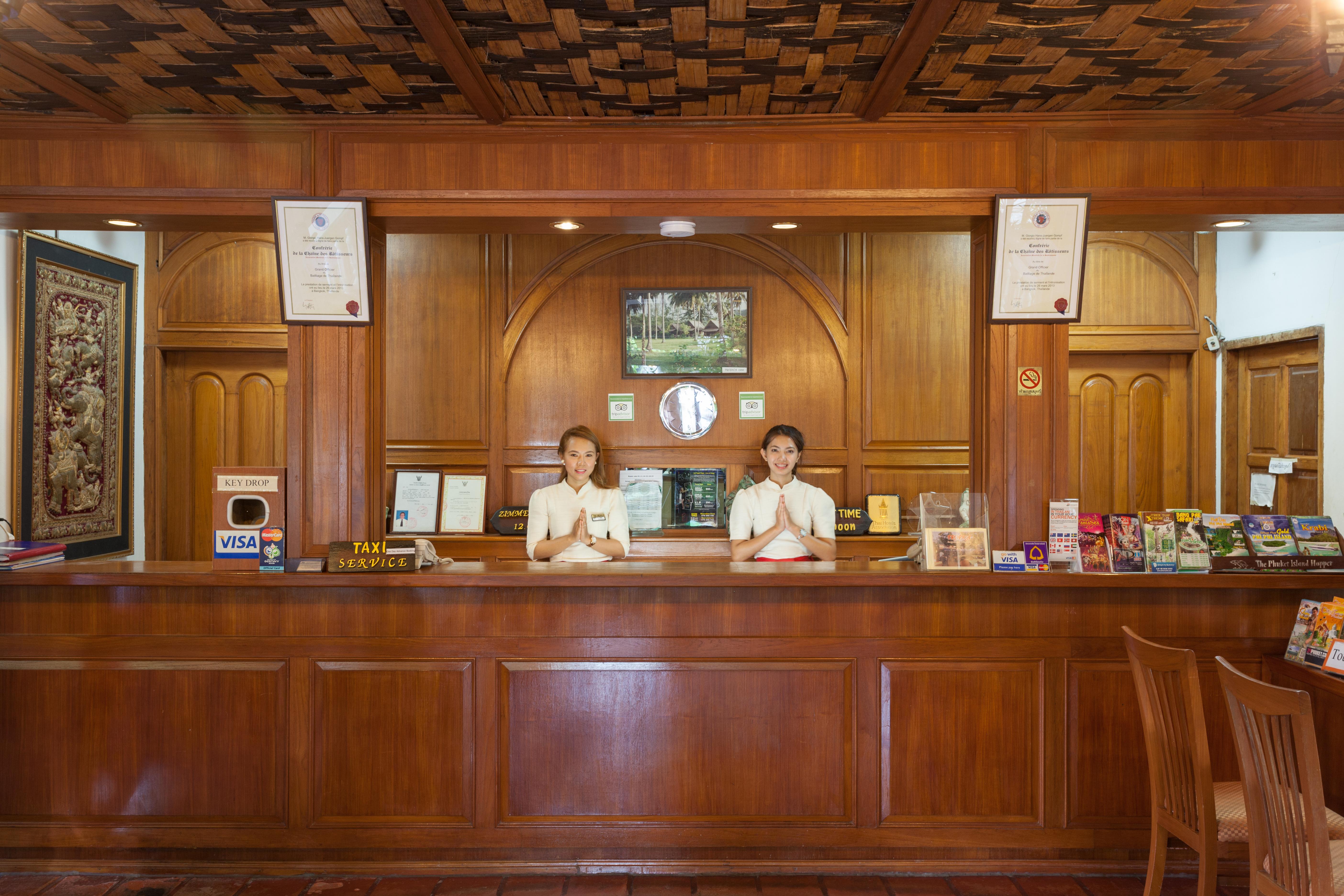 Tropica Bungalow Beach Hotel Patong Buitenkant foto