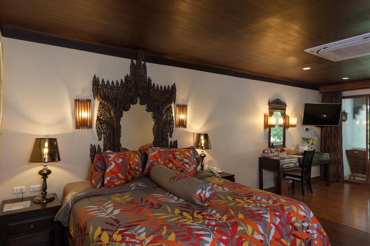 Tropica Bungalow Beach Hotel Patong Buitenkant foto